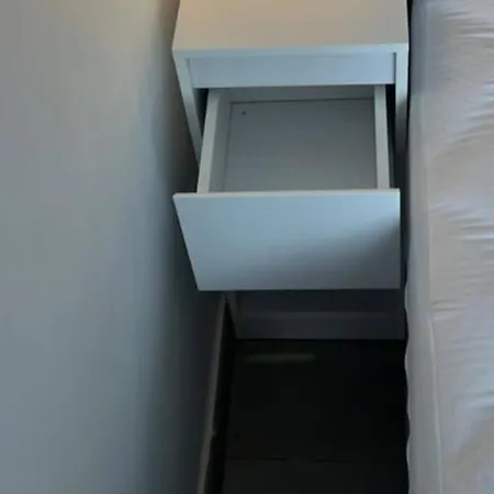 Sea View Apartment *
